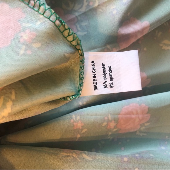 Batsheva-style green and floral dress 🌹 - Picture 9 of 9